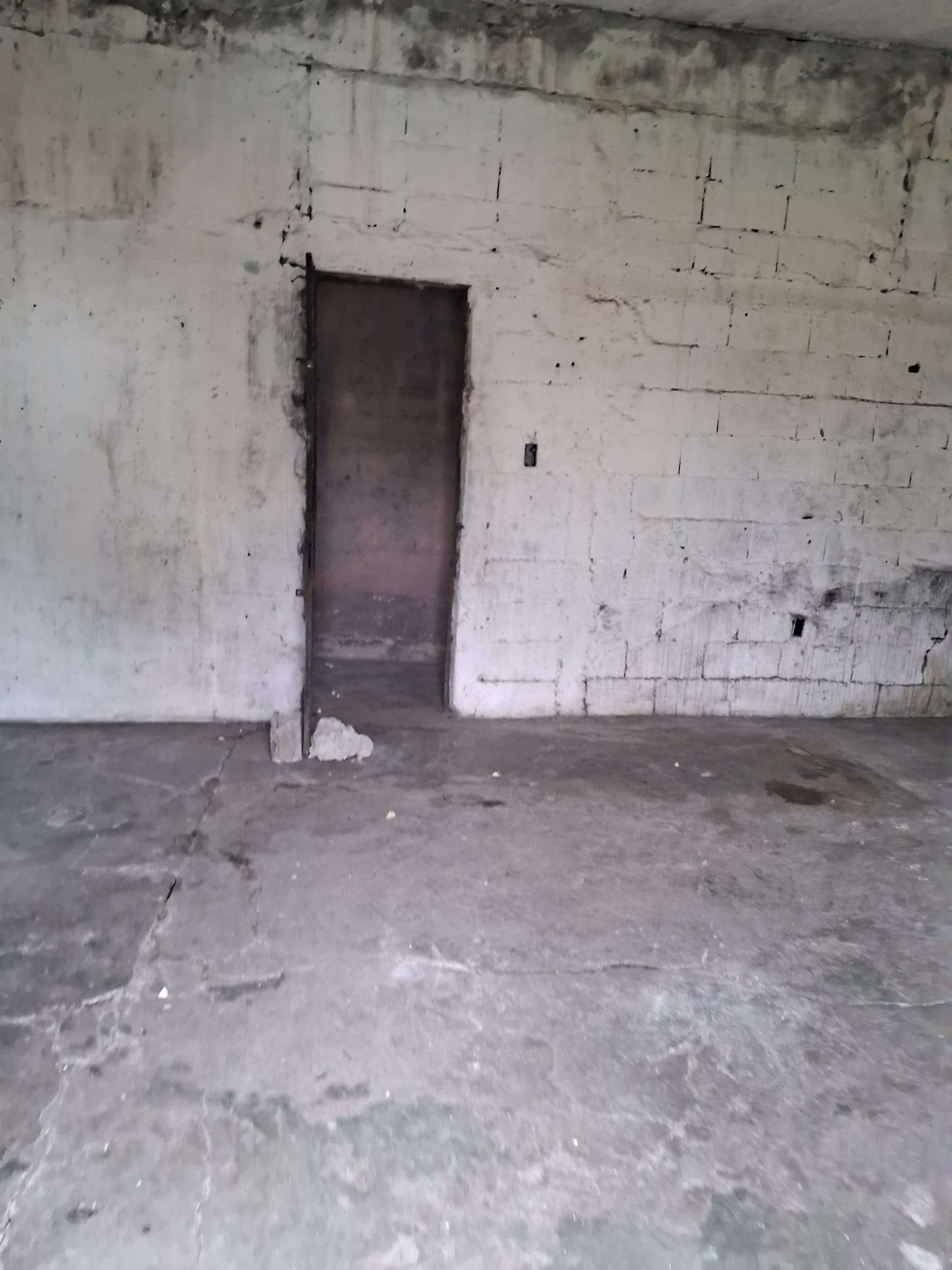 Venta de terreno con mejoras en Pajas Blancas - Imagen 2