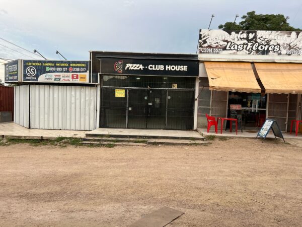 Alquiler de local en Tomkinson y Las Flores