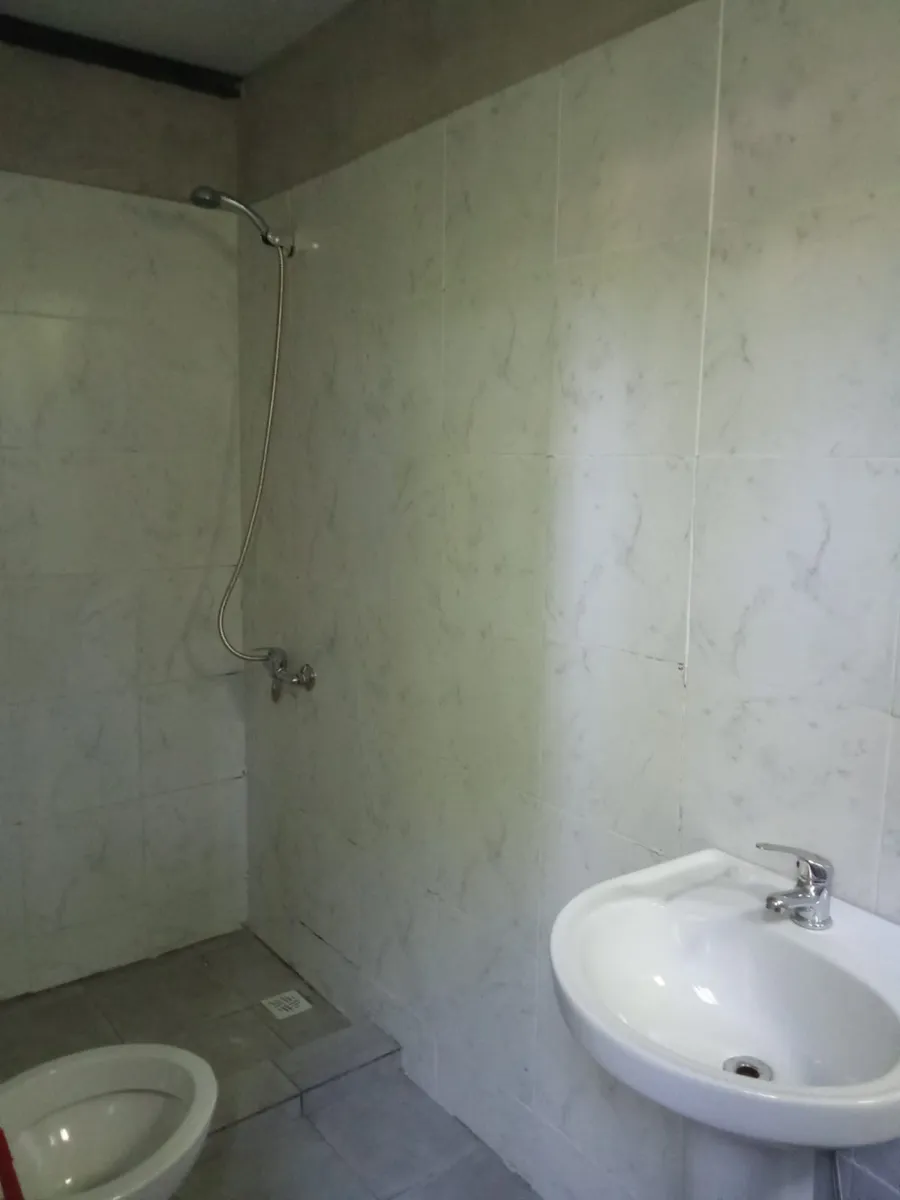 Alquiler de local comercial en Paso de la Arena - Imagen 2