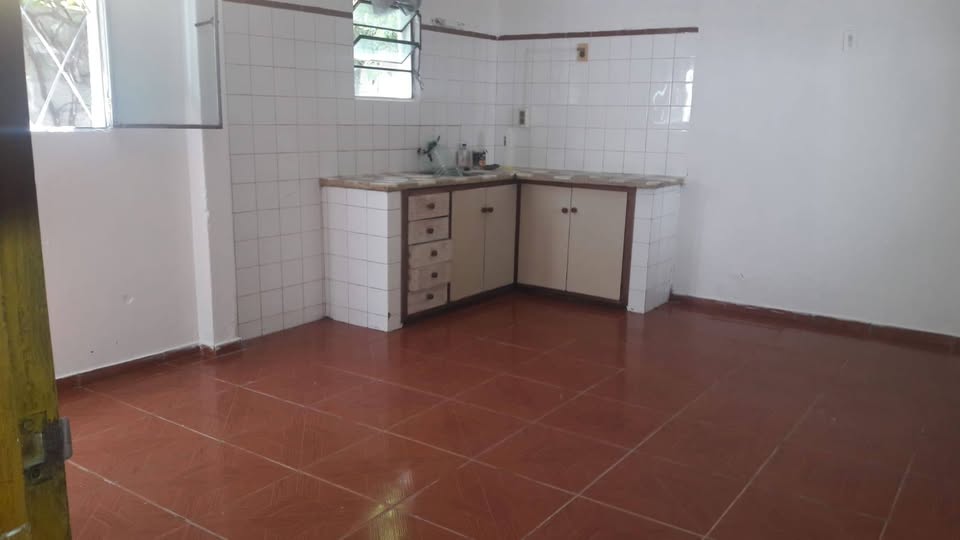 Venta de casa apta para préstamo bancario en Paso de la Arena - Imagen 3