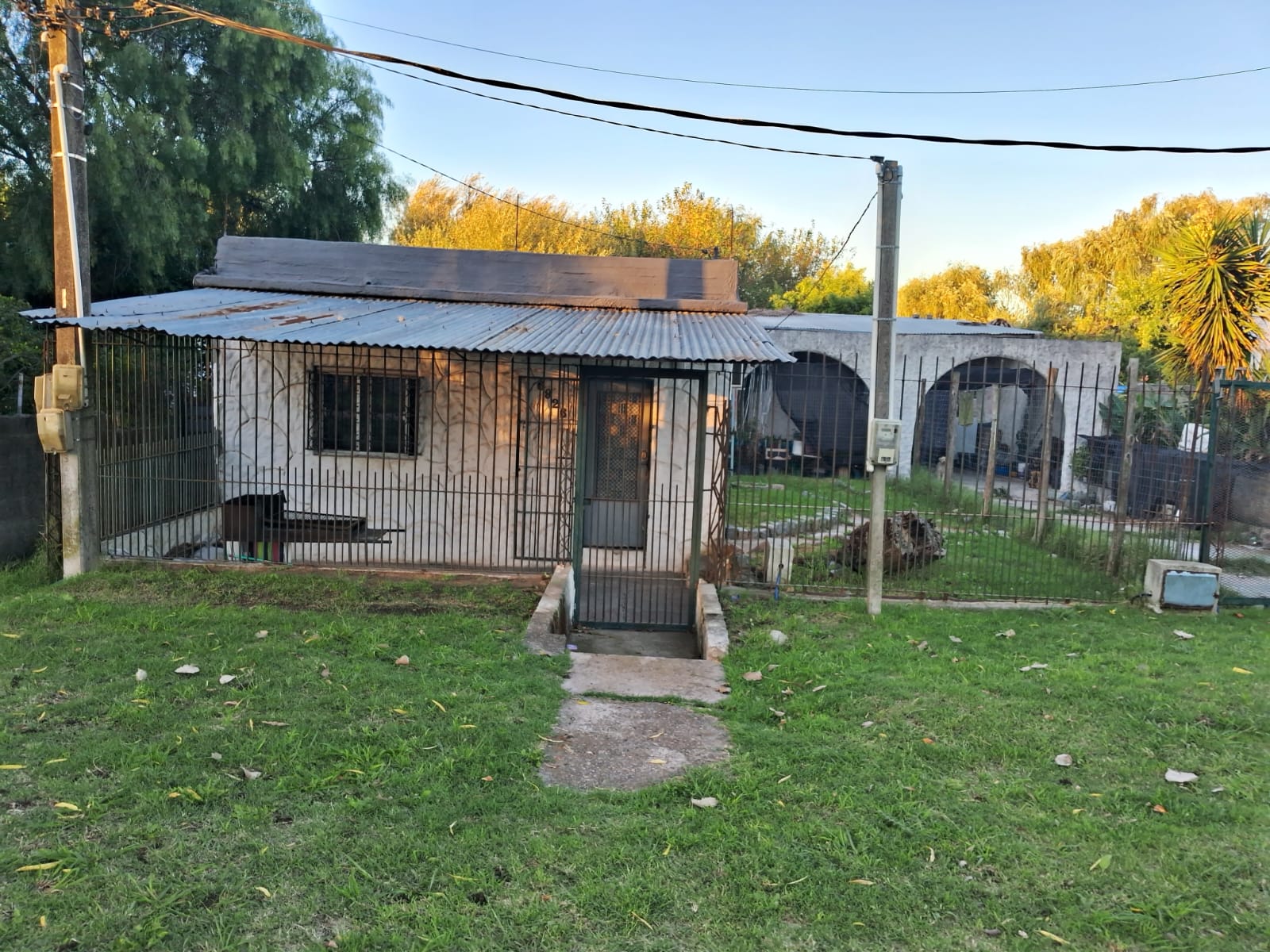 Venta de 2 casas con renta en Paso de la Arena