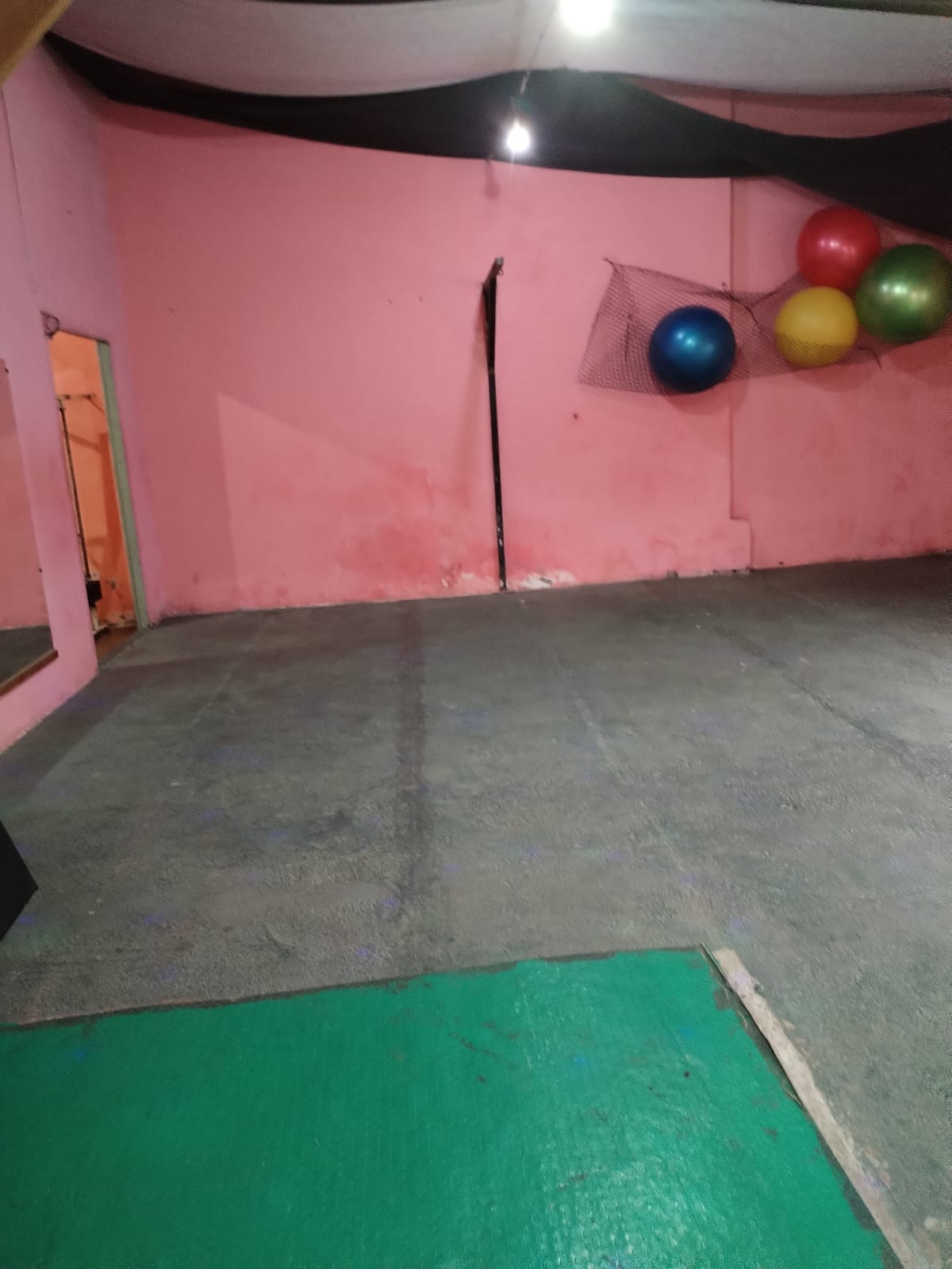 Alquiler de local comercial en Paso de la Arena - Imagen 2